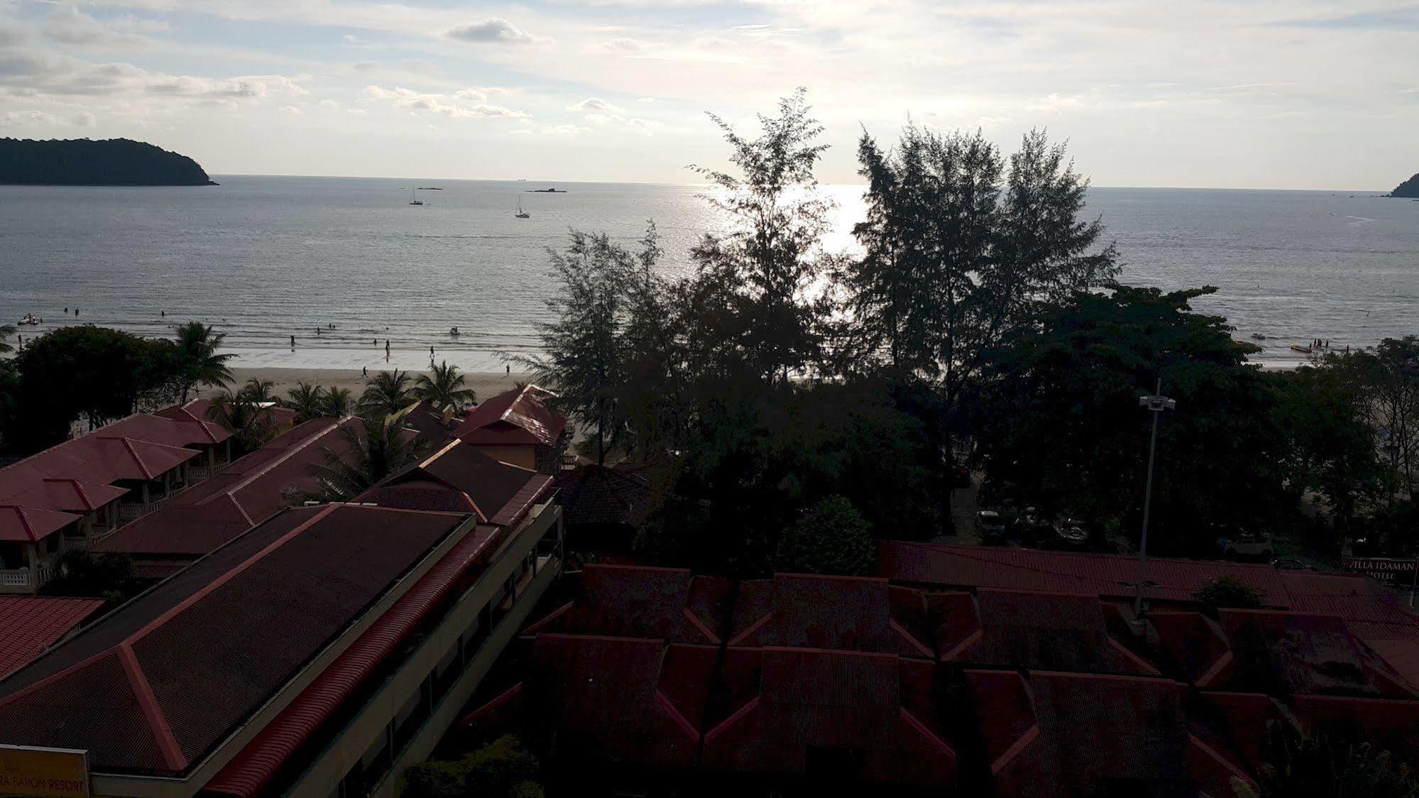 Langgura Baron Resort Pantai Cenang  Esterno foto